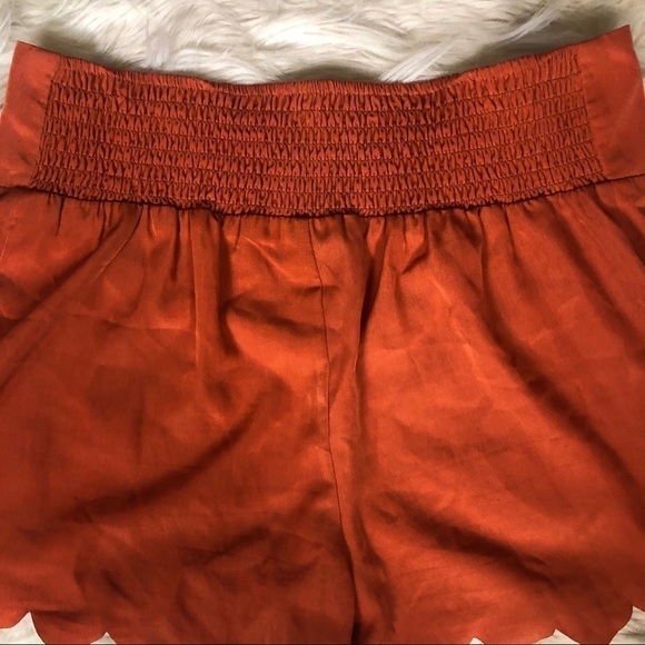 Women’s Bar III Orange Scalloped Shorts Small 🌻! - Picture 6 of 8